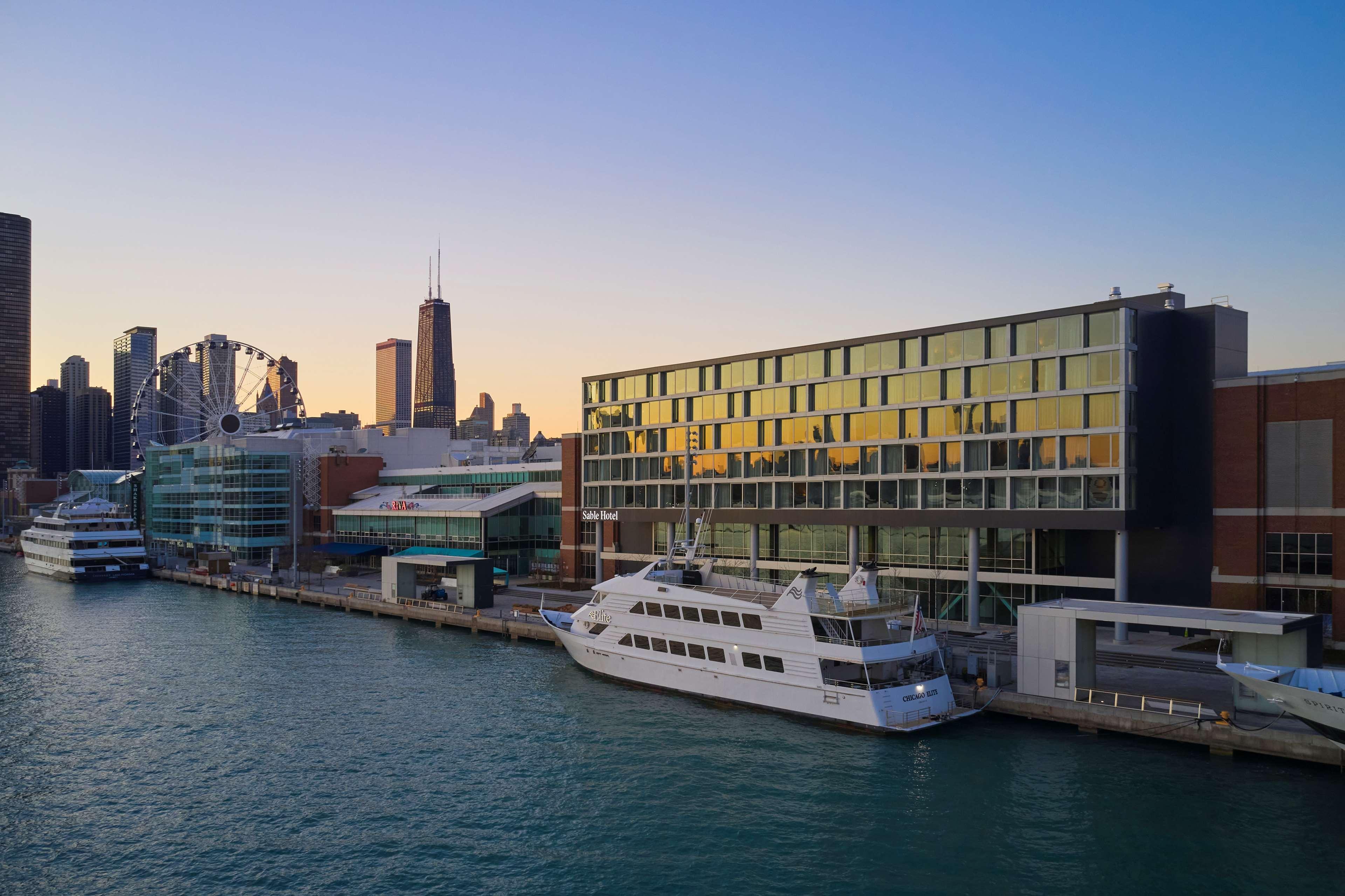 Sable At Navy Pier Chicago, Curio Collection By Hilton Hotel Luaran gambar